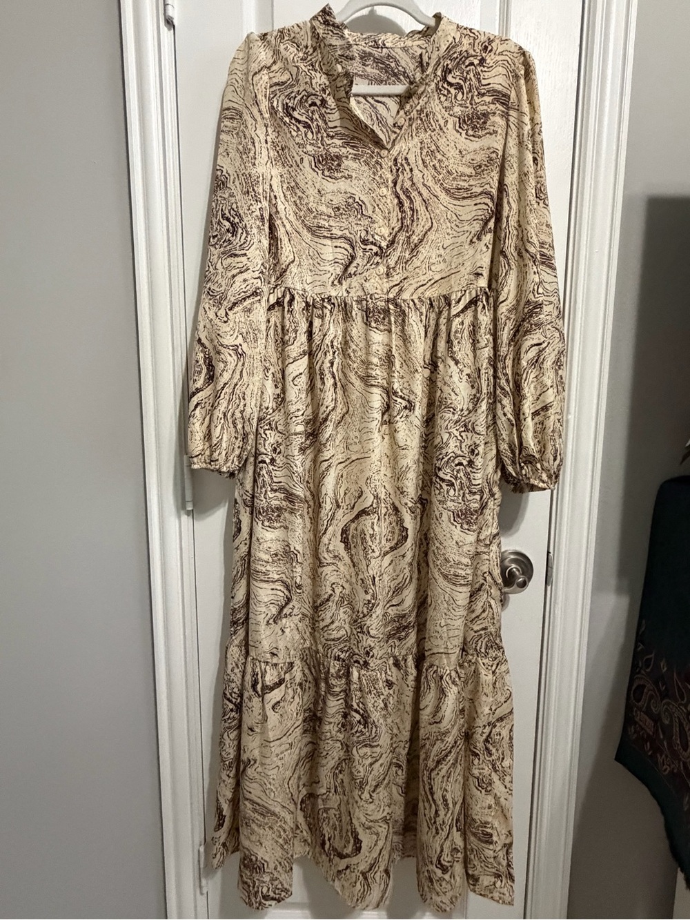 Marbled Earth Tone Tiered Maxi Dress Long Sleeve Boho Swirl M